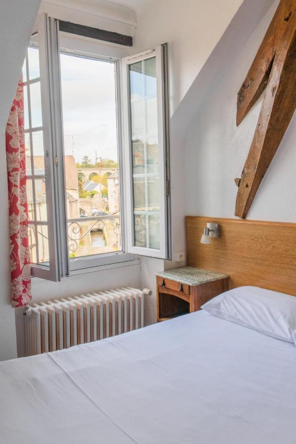 Hotel Le Relais Des Templiers Beaugency Exterior foto
