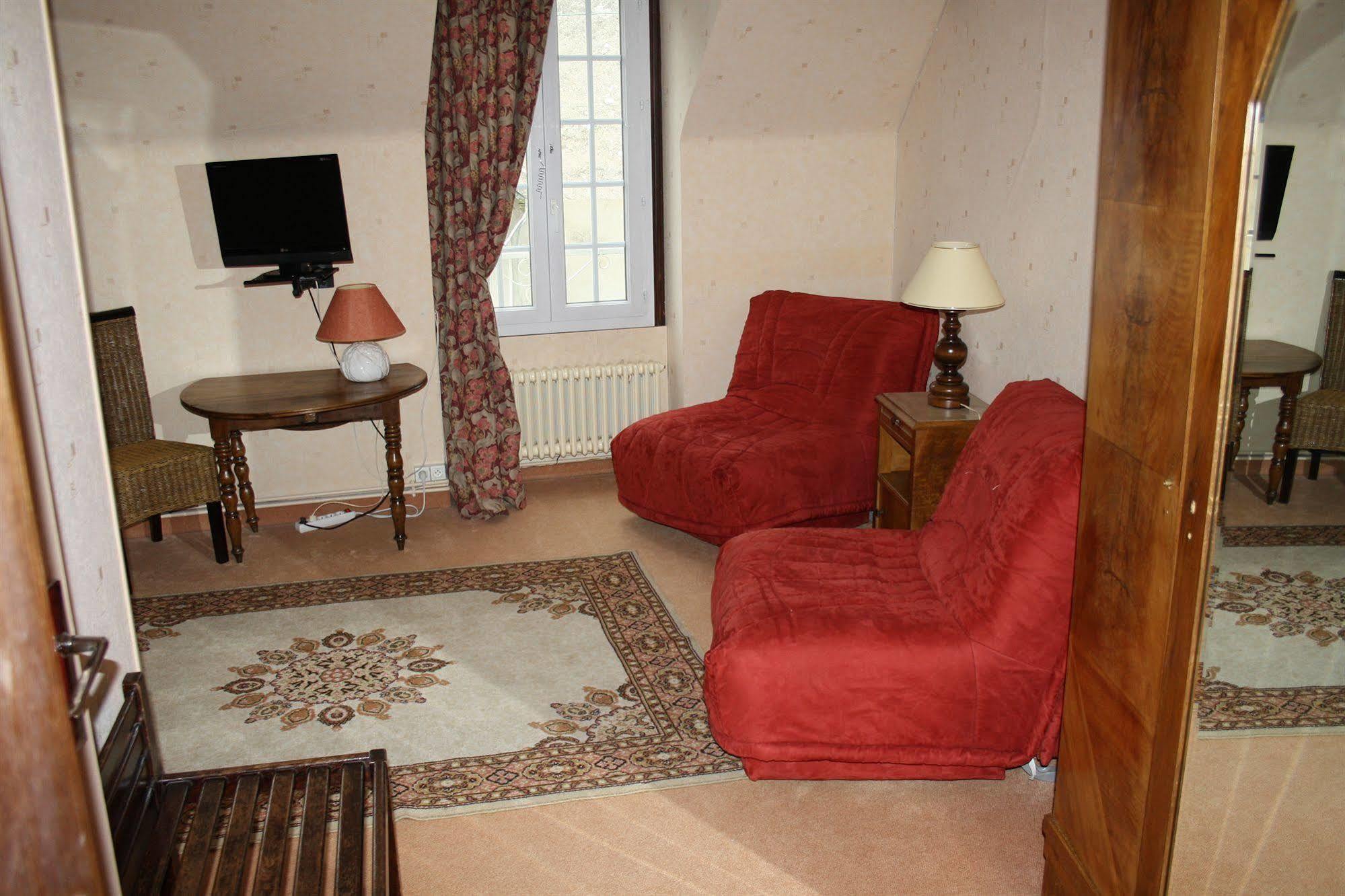 Hotel Le Relais Des Templiers Beaugency Exterior foto